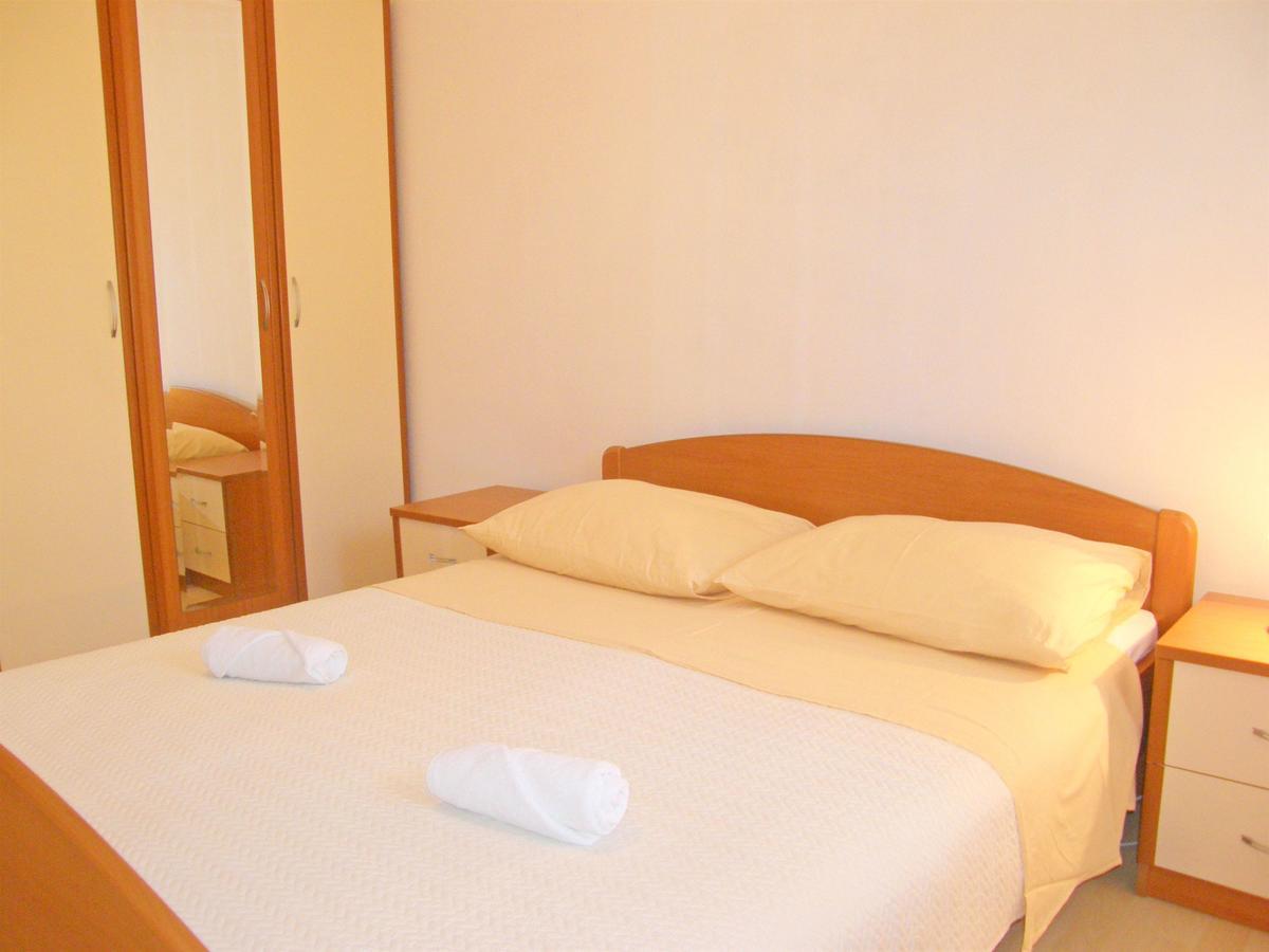 Rina Apartment