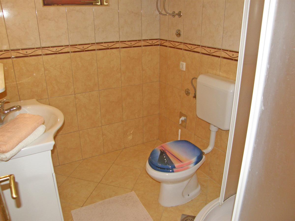 Rina Apartment Primosten